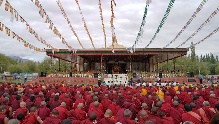 Một quan cảnh của lều giảng đường Shiwatsel vào ngày thứ hai của Pháp Hội Thánh Đức Đạt Lai Lạt Ma tại Leh, Ladakh, J & K, Ấn Độ vào ngày 29 tháng 7 năm 2017. Ảnh của Tenzin Choejor / VPĐLLM