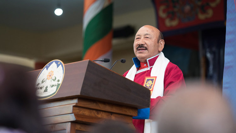 R.K. Khrimey, người triệu tập quốc gia của Nhóm nòng cốt vì Sự nghiệp của Tây Tạng, đã phát biểu tại buổi lễ Cám ơn Ấn Độ tại Dharamsala, HP, Ấn Độ vào ngày 31 tháng 3, 2018. Ảnh của Tenzin Choejor