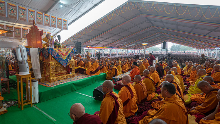 Quang cảnh của khuôn viên Kalachakra với khoảng 35.000 người tham dự Pháp Hội của Thánh Đức Đạt Lai Lạt Ma ở Bồ Đề Đạo Tràng, Bihar, Ấn Độ vào 4 tháng 1, 2020. Ảnh của Tenzin Choejor