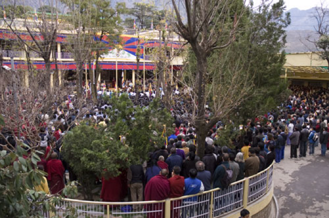 Cộng đồng tập họp tại Ngôi Chùa Chánh, nhân dịp tưởng niệm lần thứ 47 Ngày Tây Tạng Khởi Nghĩa.