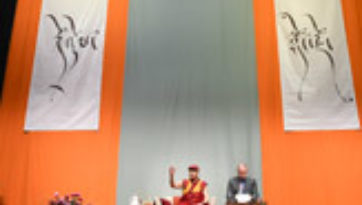 Gặp giới Báo chí & HĐQT Nội viện Tây tạng & nói chuyện công khai về “Tự nhận thức & Lòng từ bi”