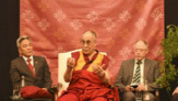 Buổi nói chuyện cuối cùng trước khi trở về Ấn Độ