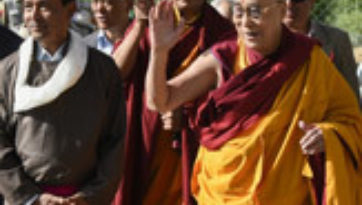 Kết thúc "Bảo Hành Vương chánh Luận" và đọc "Thư gởi một người Bạn"