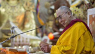 Bậc lãnh đạo Tinh thần của Tây tạng bắt đầu thuyết Pháp cho Phật tử Đài loan