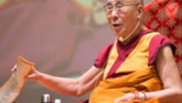 Ngày thứ hai của "Nhập Bồ Tát Hạnh" ở Osaka