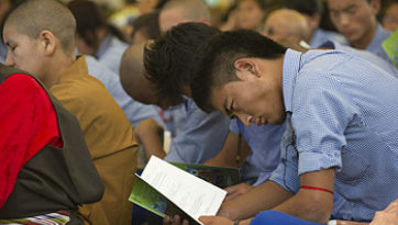 Thánh Đức Đạt Lai Lạt Ma thúc giục sinh viên Tây Tạng trở thành những chuyên gia