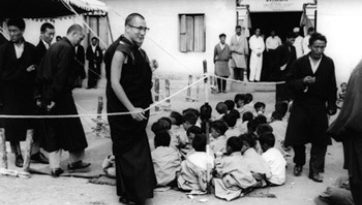 Kỷ niệm năm Vàng của Cơ quan Quản lý Trường học Trung ương Tây Tạng