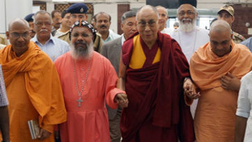 Thánh Đức Đạt Lai Lạt Ma đến Thiruvananthapuram (Trivandrum)