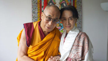 Thánh Đức Đạt Lai Lạt Ma chúc mừng Aung San Suu Kyi về Chiến thắng trong cuộc Tổng tuyển cử ở Myanmar