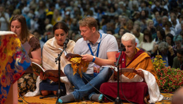 Ngày thuyết giảng đầu tiên tại Riga