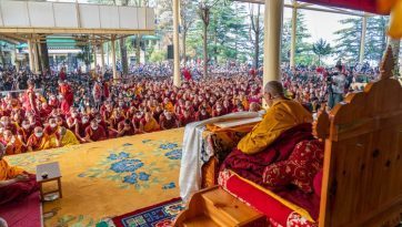 Kỷ niệm Ngày Đức Phật thi triển Thần Thông