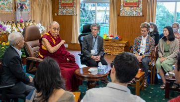 Hội nghị thượng đỉnh về Lãnh đạo Từ Bi - Ngày đầu tiên