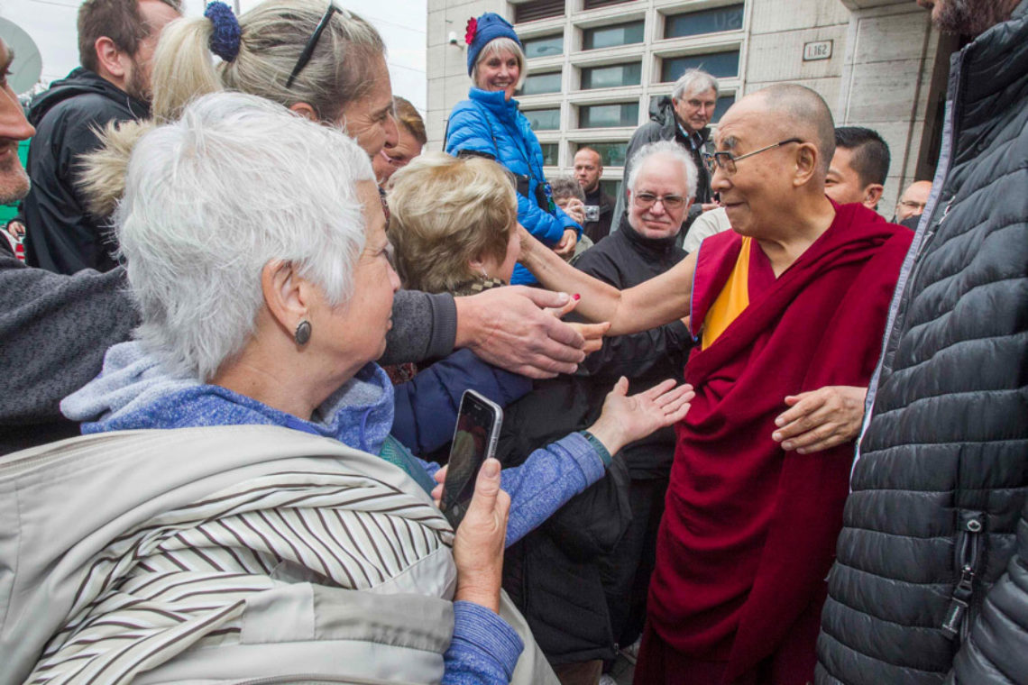 2016 10 16 Brataslavia G08 006 Dalai Lama Ba Saturday Somogyi