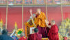 Pháp Thoại tại Sân tranh biện Drepung Loseling