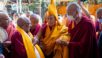 Cúng dường Xá Lợi của Đức Phật lên Thánh Đức Đạt Lai Lạt Ma